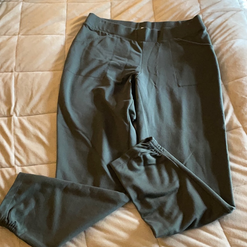 J Jill comfy cropped cotton pants.  Pure Jill